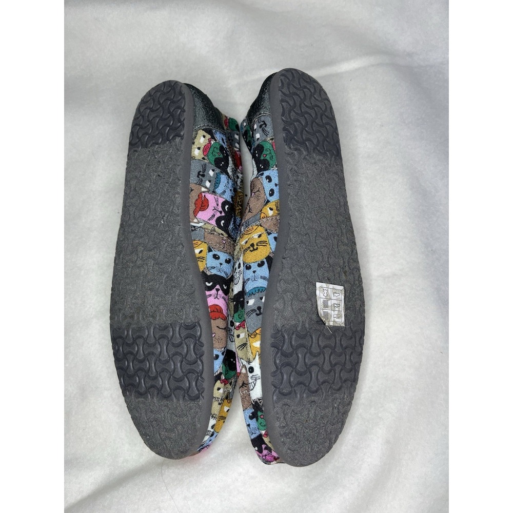 Sketchers Memory Foam Slip on Sketchers Women's 8 Cat Design - Picture 3 of 10